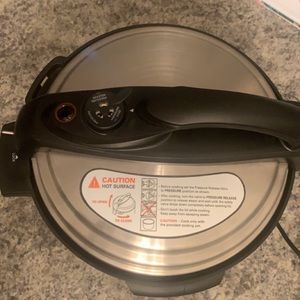 Pressure Cooker-never used!